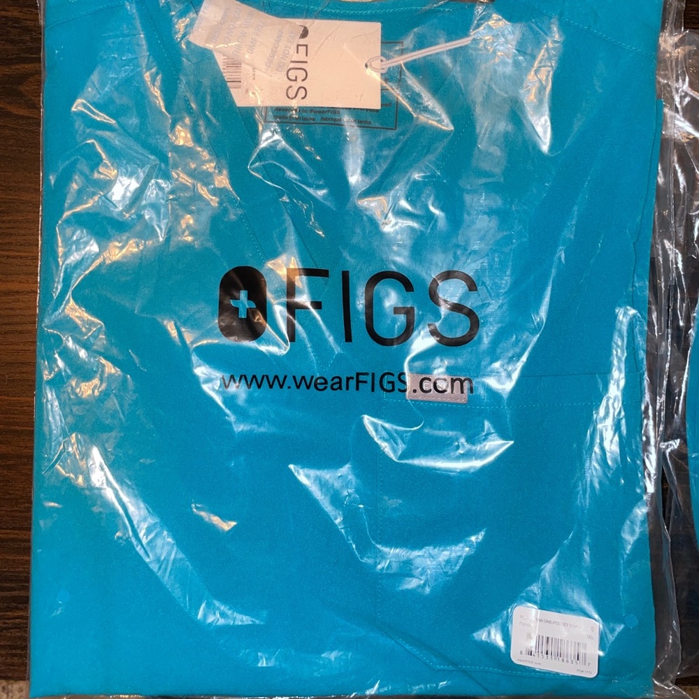 TEAL COLORED FIGS SCRUBS
